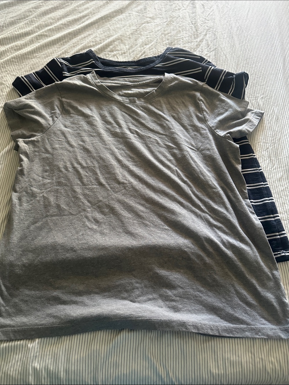 Time and Tru Women's Short Sleeve Tee in Gray with Navy Stripe Top
